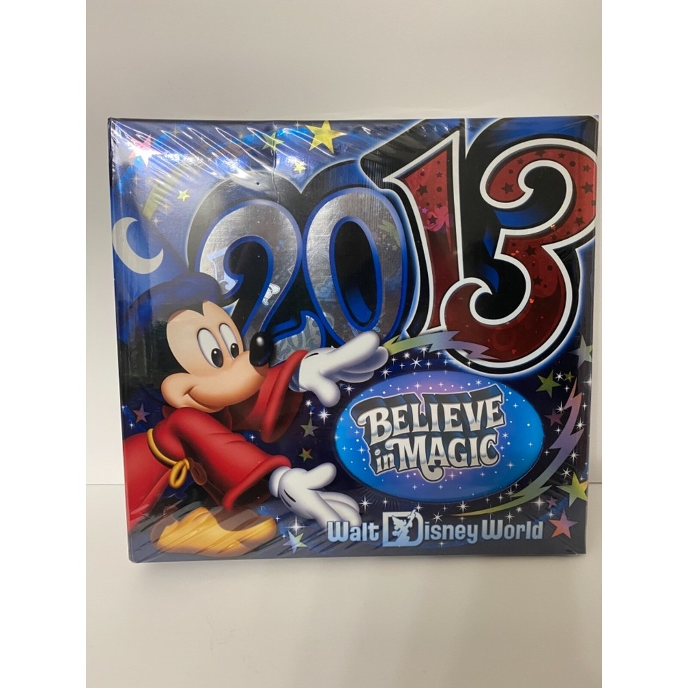 2013 WALT DISNEY WORLD PHOTO ALBUM sealed